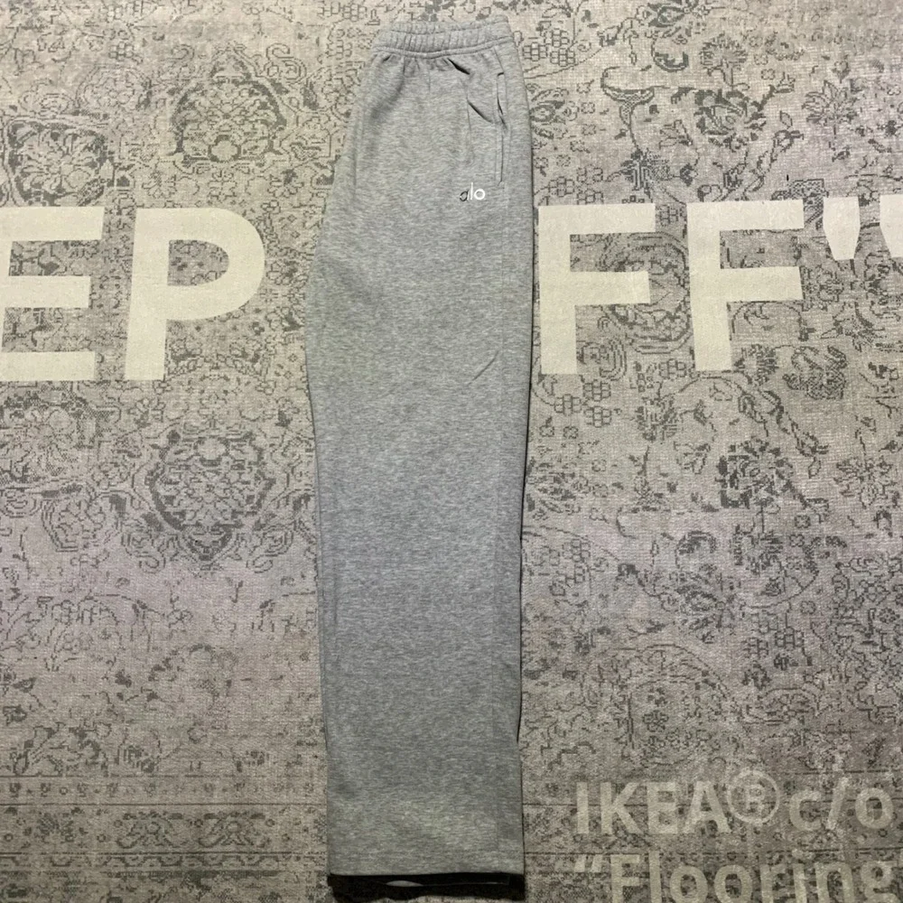 Alo Yoga Accolade Sweatshirt Sweatpants Set Unisex Grey NWT